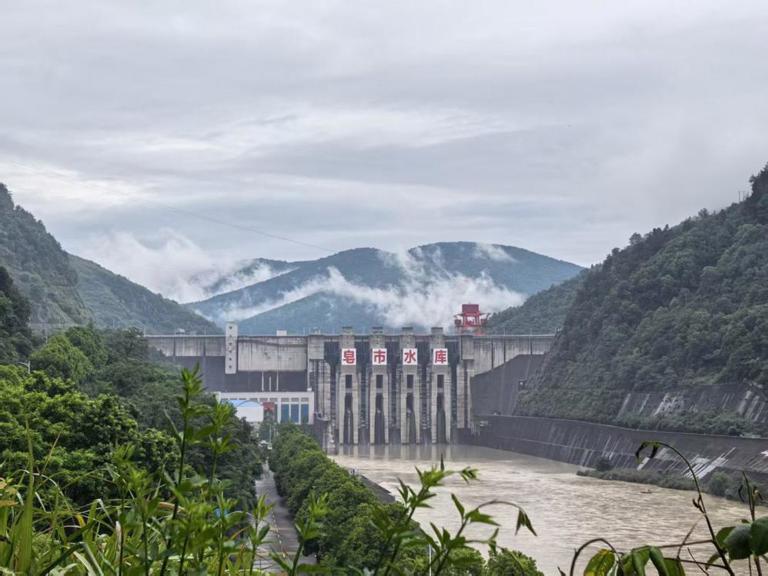 澧水公司积极迎战渫水50年一遇特大洪水