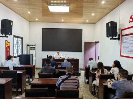 公司纪检组组长为纪审部和项目公司党支部讲授树立和践行正确政绩观党课